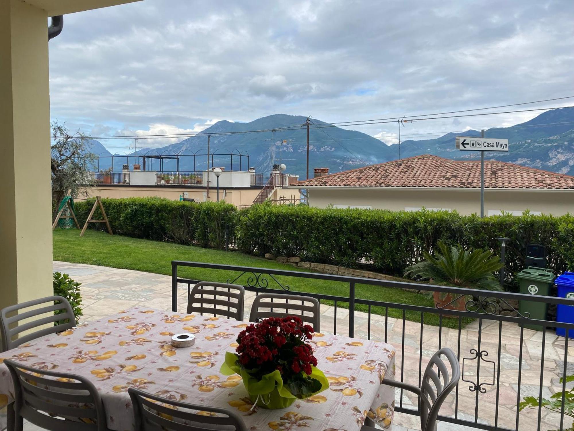 Casa Maya Brenzone sul Garda Exterior foto